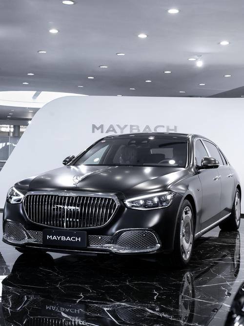 东莞28岚图汽车的售后服务让用户无忧出行，迈巴赫未来的豪华车趋势